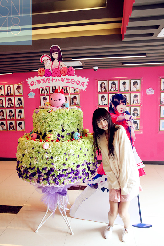 SNH48星梦剧院速报:张语格生日公演